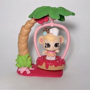 Shopkins Wild Style Duncan And Sweet Donut Swing